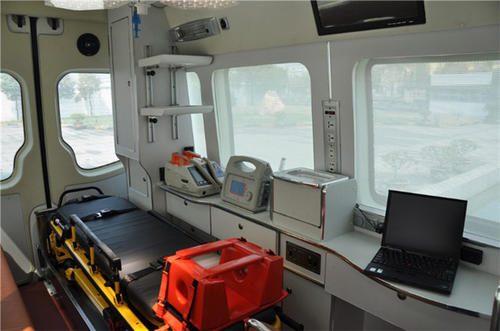 哈尔滨救护车内部